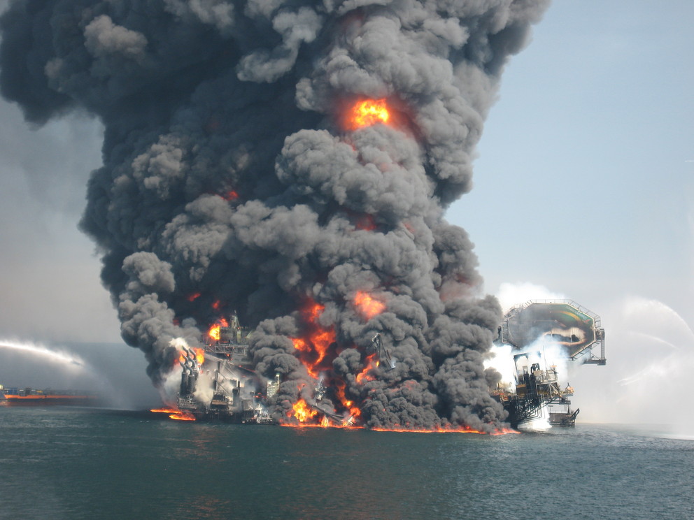 DftG_Deepwater_Horizon_Oil_Spill_1_credit_USDOD